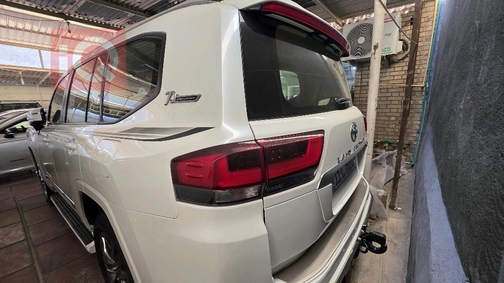 تويوتا لاندكروزر